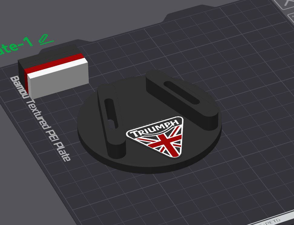 Modelado e impresión de protector de piso para motocicleta